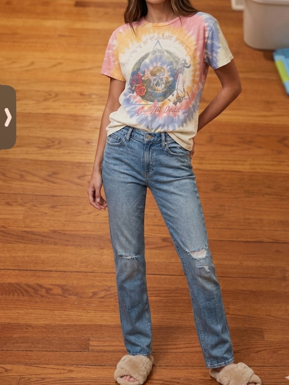 Hudson Jeans Light Blue Straight Leg Distressed Jeans and Daydreamer Tee Bundle